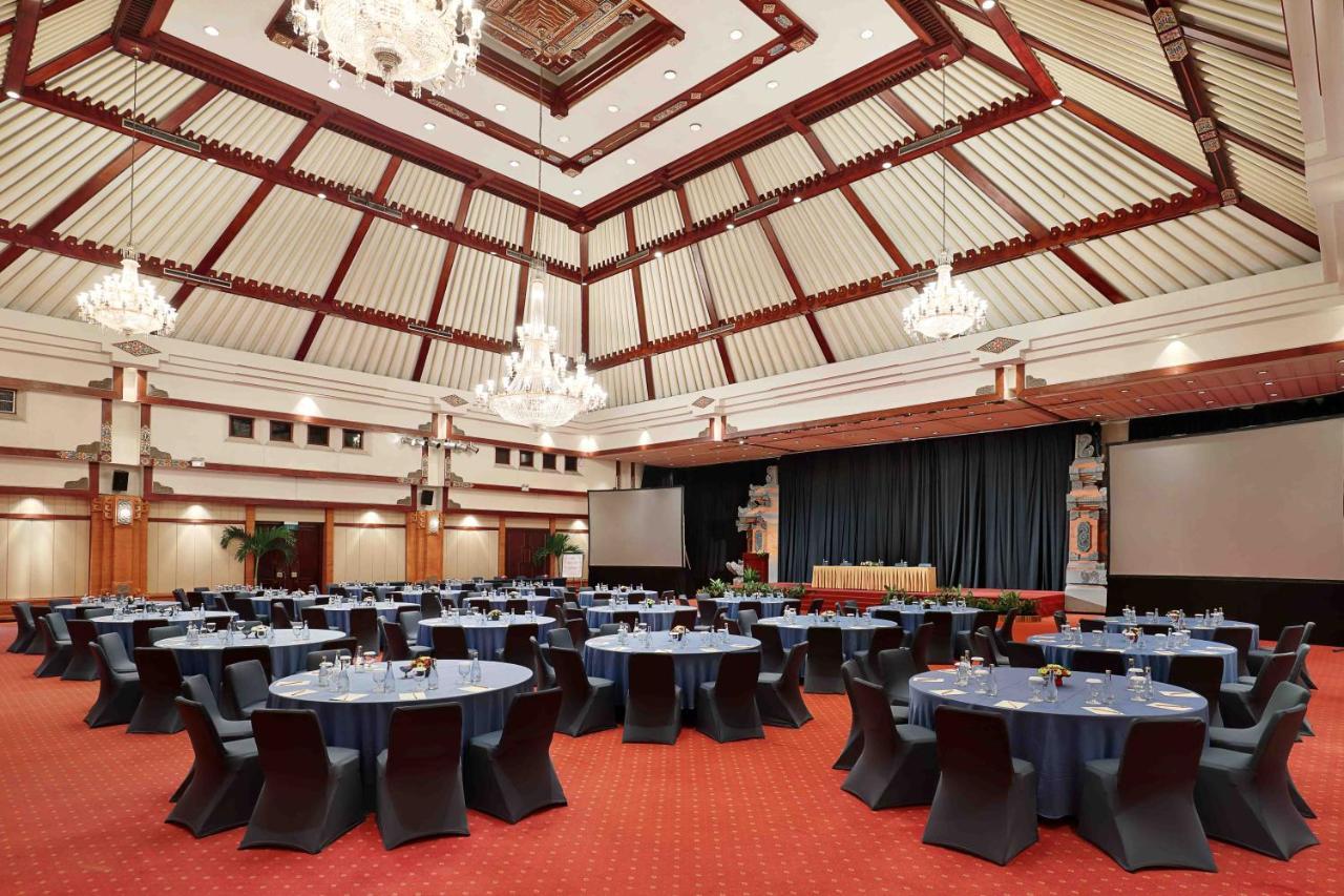 Discovery Kartika Plaza Hotel Kuta Lombok Kültér fotó The Great Hall
