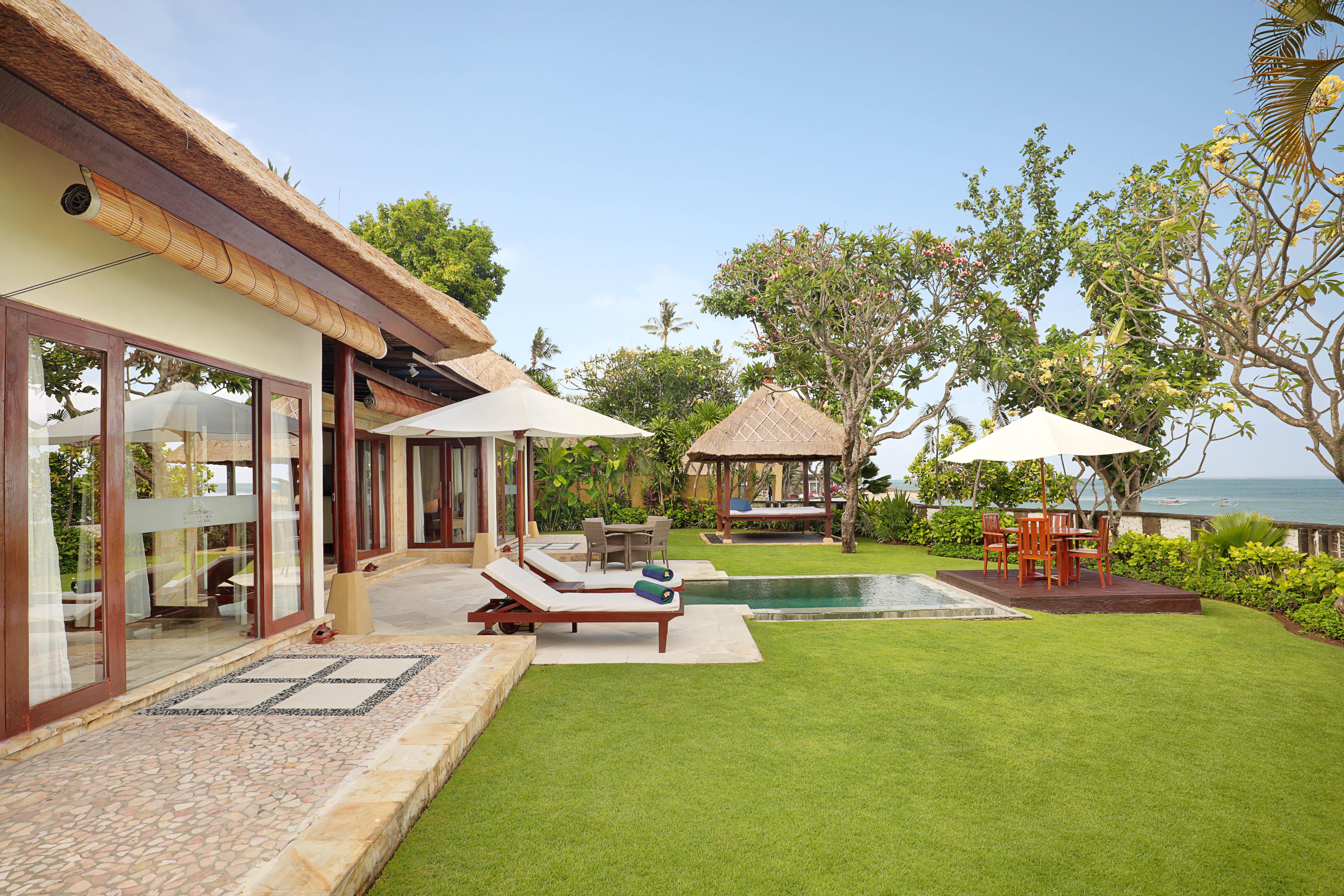 Discovery Kartika Plaza Hotel Kuta Lombok Kültér fotó A villa at the resort