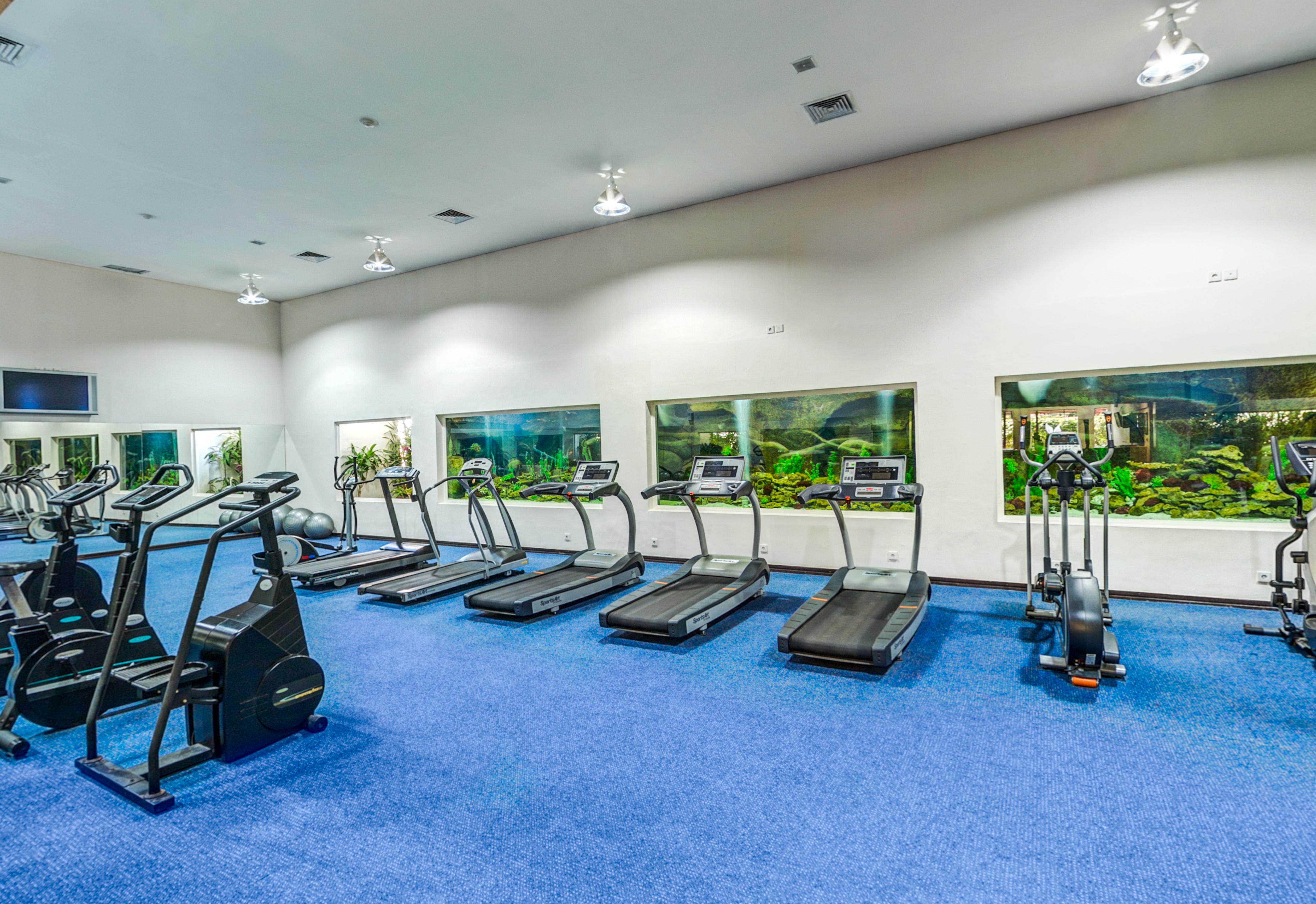 Discovery Kartika Plaza Hotel Kuta Lombok Kültér fotó The gym at the hotel