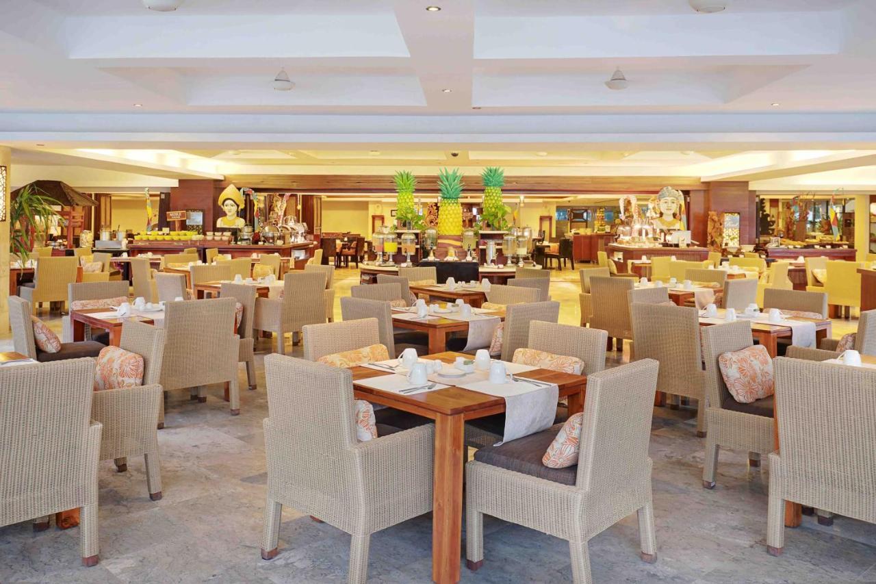 Discovery Kartika Plaza Hotel Kuta Lombok Kültér fotó The restaurant